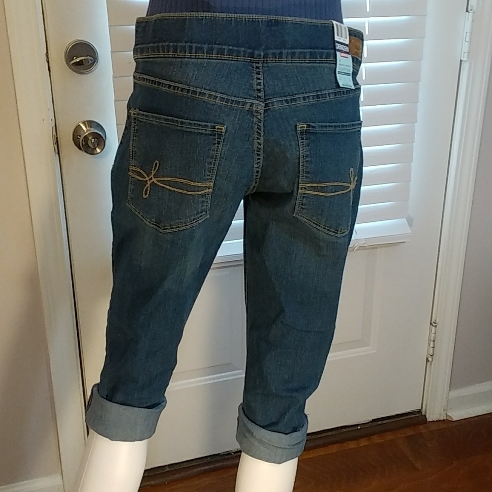 Levi's Denizen Blue Denim Pull On Crop Mid Rise Stretch Shaping Jeans Size 8 - Picture 2 of 7